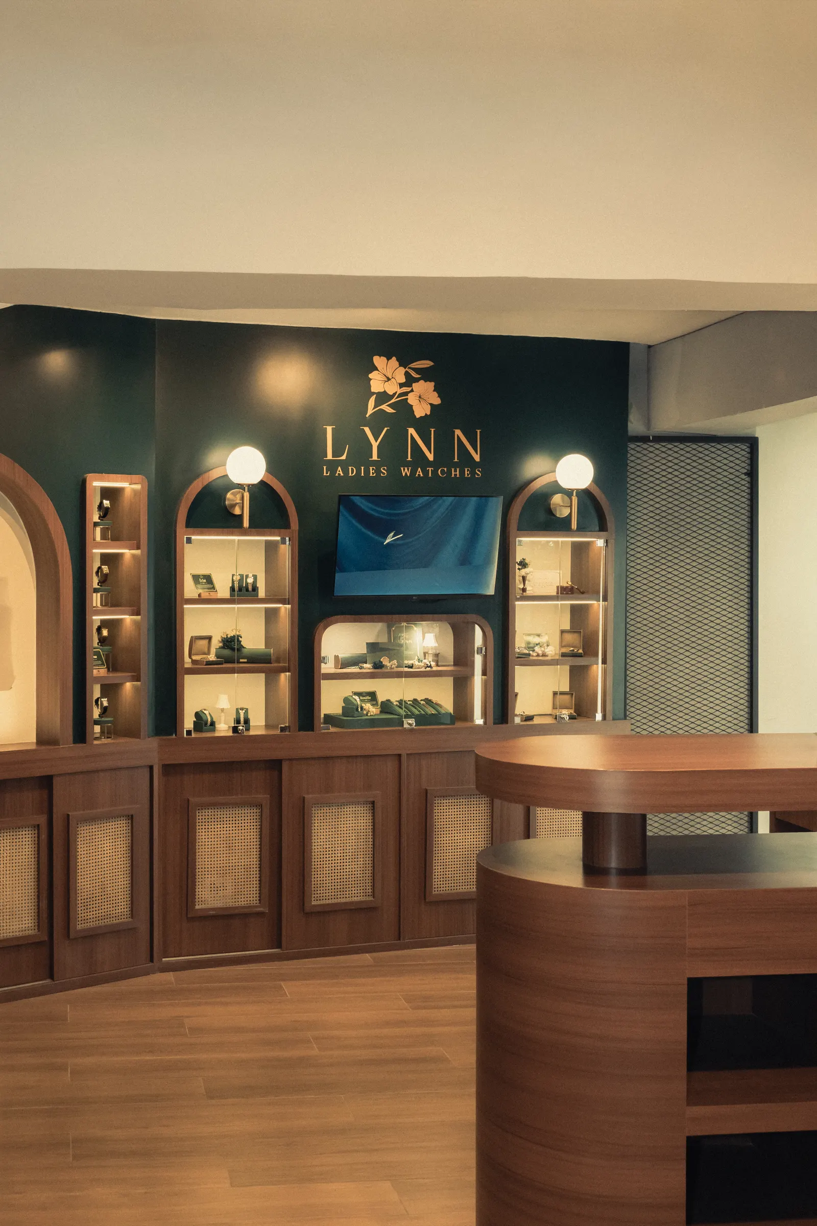 Gudang Jam - Lynn Ladies Watches - Fit out interior for a watch retail space.